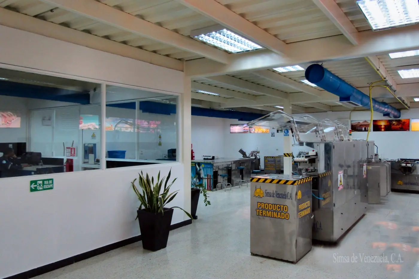 Laboratorio de kits de Simsa de Venezuela