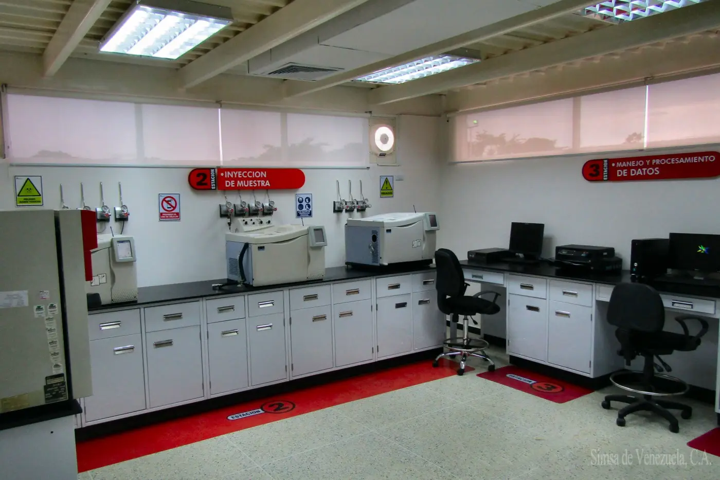 Laboratorio de  cromatografía de gases en Simsa de Venezuela